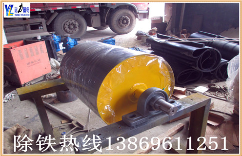 �����������Ź�Ͳ��ǿ�Ŵ���̼���ˮЧ������,��¯��ȴϵͳ���ڸ�¯���������ͳ���������Ҫ.�����ȴˮ������,����ȴ��ˮ���ڲ��������ʻ�Ṹ�򱻸�ʴ,��ô��Щ��λ�ͻ�����ֲ���������,����¶ȵ�����,������ȴ��������϶�ô����,�վ����Ѳ��˱��ջ�������.��ʲô�ܹ���������ּ��ֵ�������?�Ǿ������Ź�Ͳ,����������Ϋ��Զ��С�����ҽ���һ�����Ź�Ͳ������ü������ִ�����¯ѭ����ȴˮ��. �����������Ź�Ͳ��ǿ�Ŵ���ѭ����ȴˮ������̼��Ƴ���������,ʹ��ԭ�������ڹܱ��ϵľɹ���������.�������������ݵ���������,�õ��Ż�����Ч������ѷ���Ϊ�ų�ǿ��Ϊ34000 Gs.�Ŵ����ܹ��𵽽���pHֵ������.��ȴˮ��pHֵ����ʱ����ӳ�������,pH ֵ�����������ڹ�������.�о��������Ź�Ͳ�еĴŴ����ܹ�����pHֵ�������ٶ�,�����𵽷����ֹ�������.ˮ����ֹ12h��pHֵ�ı仯�������������������,˵���Ŵ������С�����ЧӦ��.����ʱ�������.ˮ�µ�����,�����ų�ǿ��34000Gs������ѭ��ˮ�ĵ絼���½���ʱ���ƺ�,ʹ�������˵�ʱ���ӳ�,���Ƴ����Ĳ���